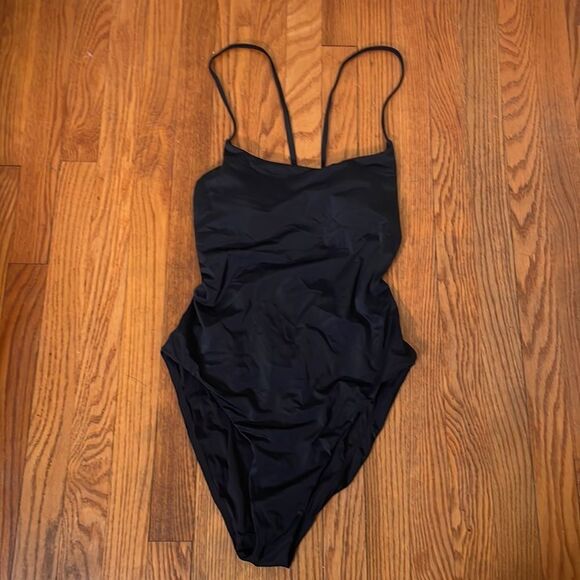 Andie Swim The Fiji One Piece Swimsuit Black size Medium NWOT - Picture 3 of 6